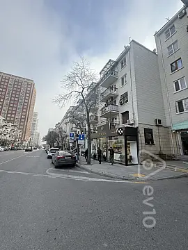 Satılır 2 otaqlı köhnə tikili 42.5 m²