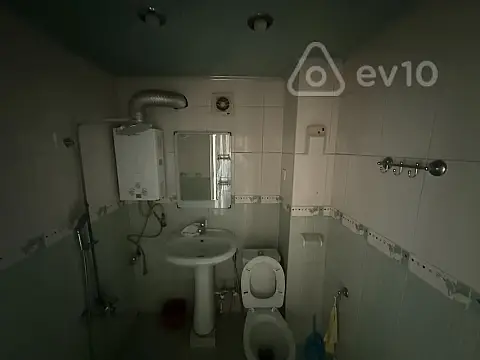 Satılır 2 otaqlı köhnə tikili 42.5 m²