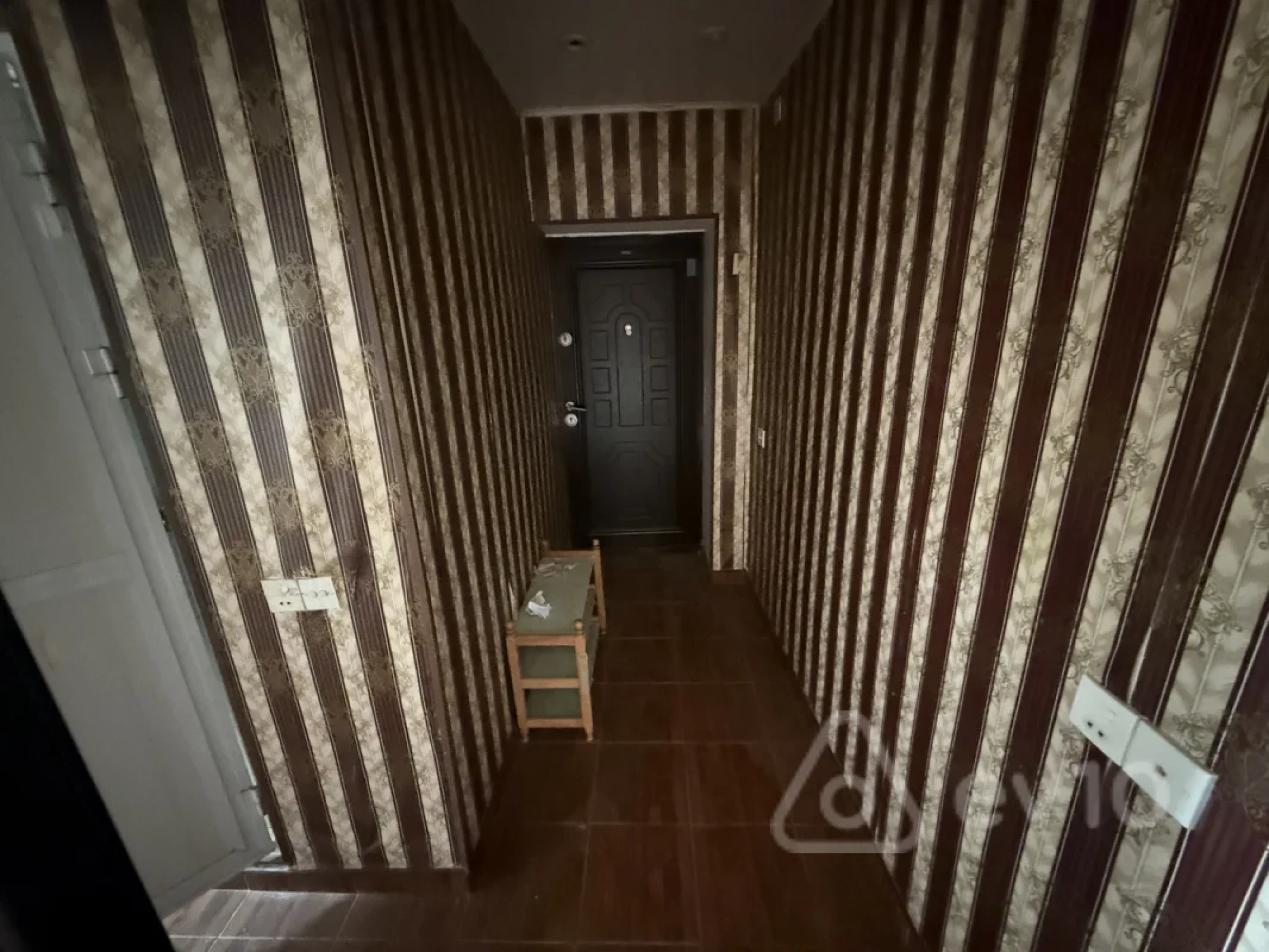 Satılır 2 otaqlı köhnə tikili 42.5 m²