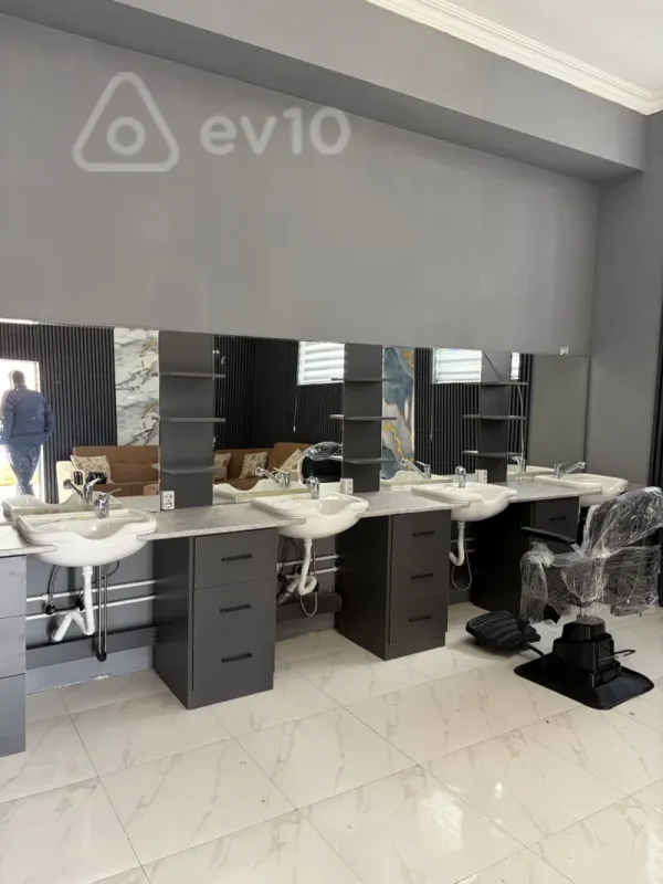 Kirayə verilir 2 otaqlı ofis 50 m²