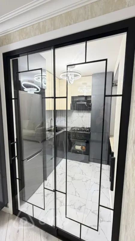 Satılır 3 otaqlı köhnə tikili 75 m²