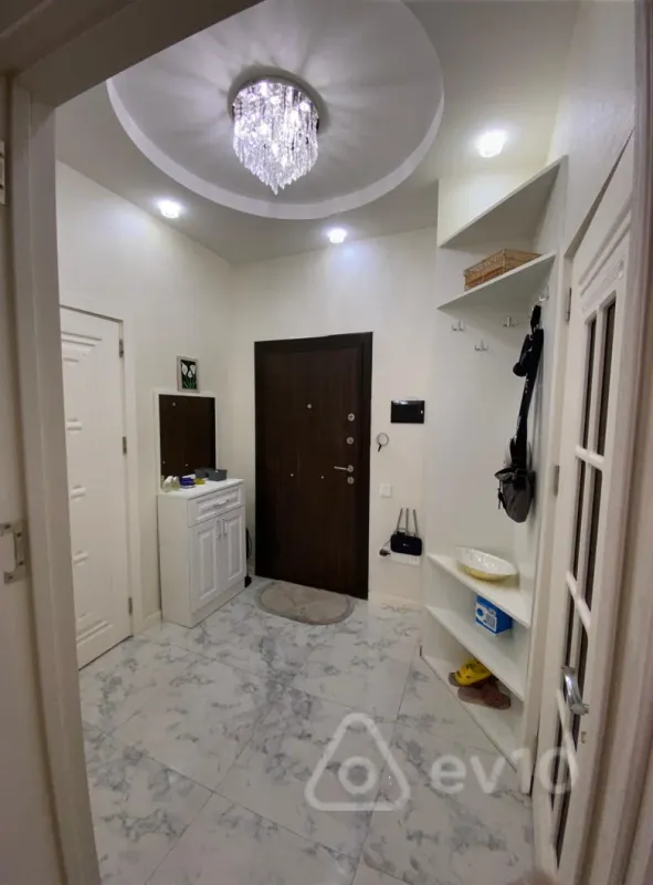 Kirayə verilir 2 otaqlı yeni tikili 45 m²