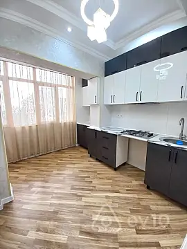 Satılır 1 otaqlı köhnə tikili 45 m²