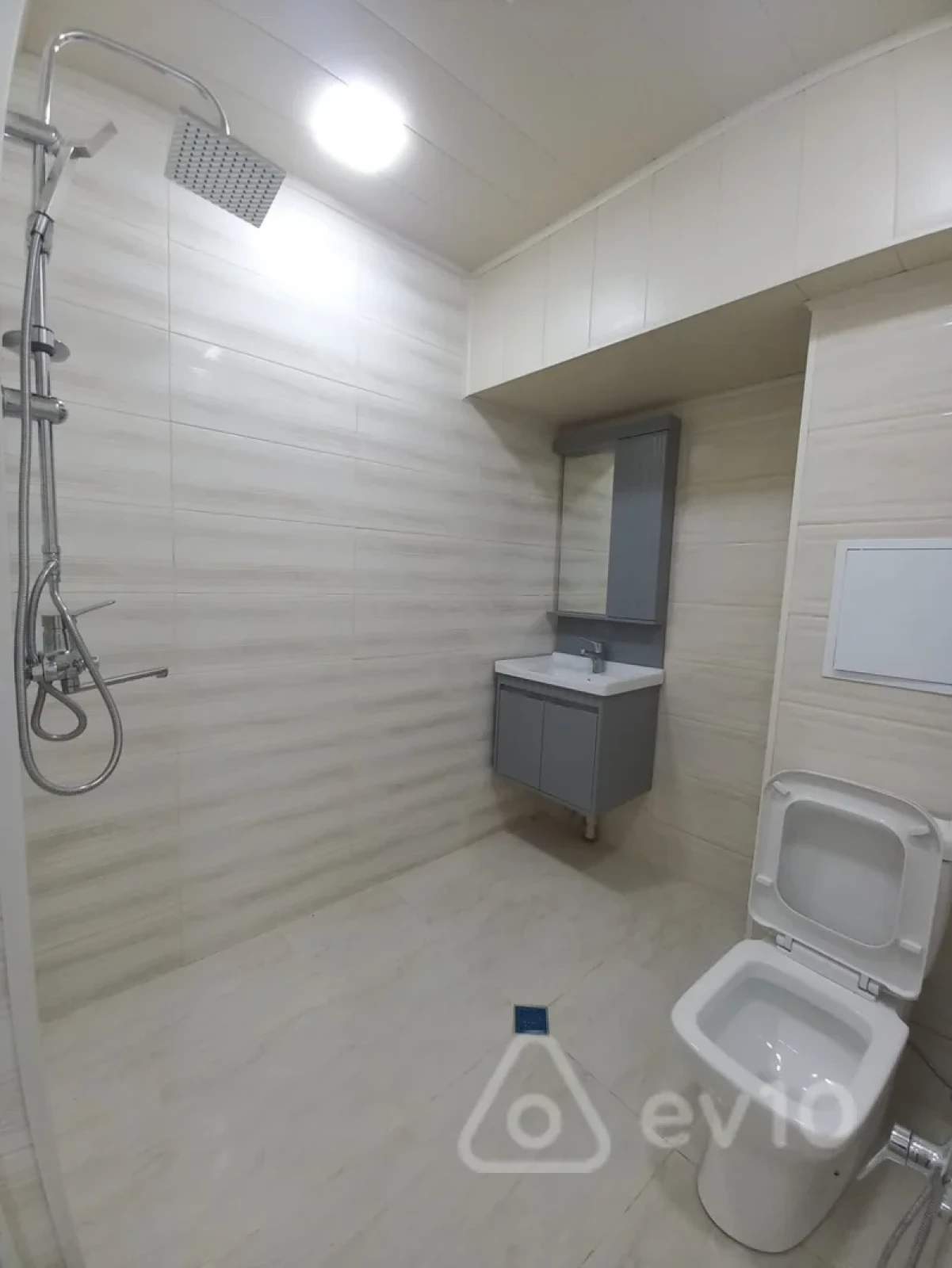 Satılır 1 otaqlı köhnə tikili 45 m²