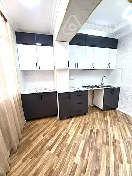 Satılır 1 otaqlı köhnə tikili 45 m²