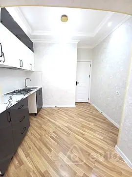 Satılır 1 otaqlı köhnə tikili 45 m²