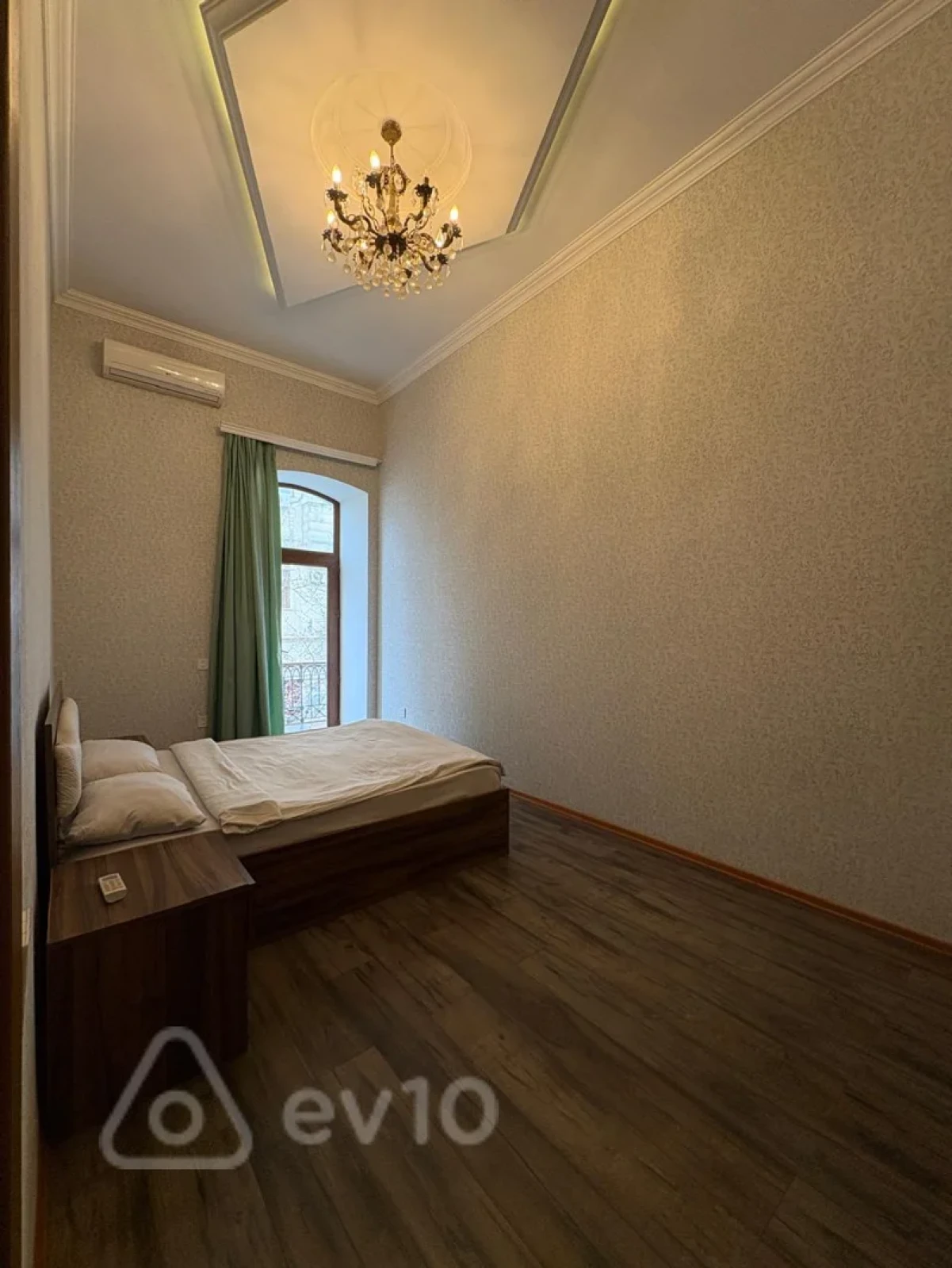 Satılır 3 otaqlı köhnə tikili 110 m²