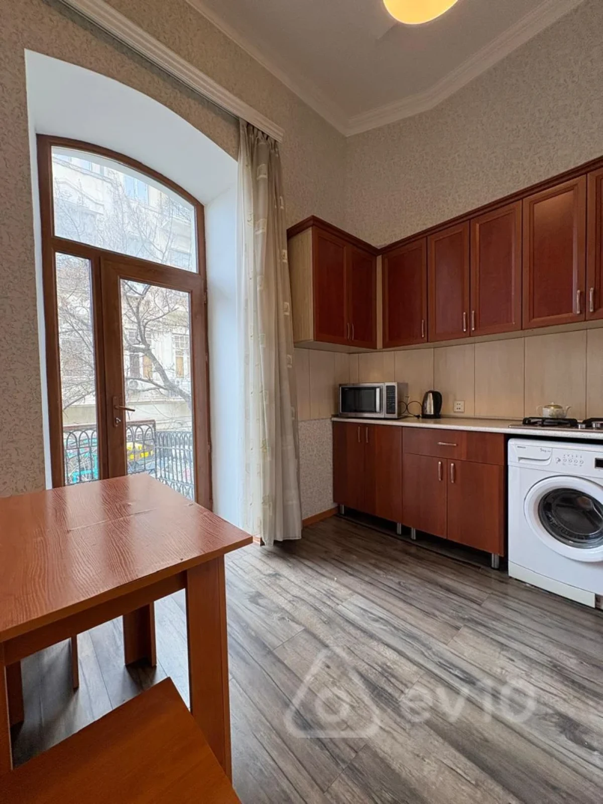 Satılır 3 otaqlı köhnə tikili 110 m²