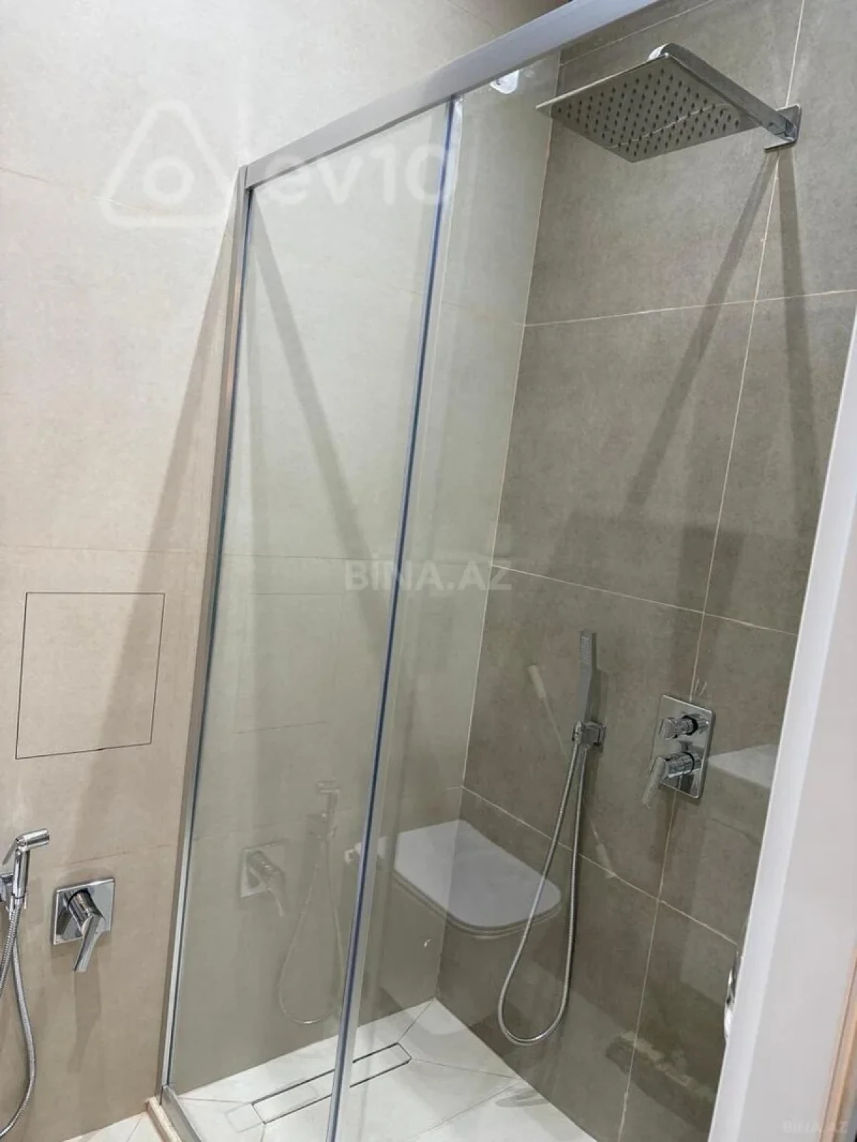 Kirayə verilir 1 otaqlı yeni tikili 46 m²