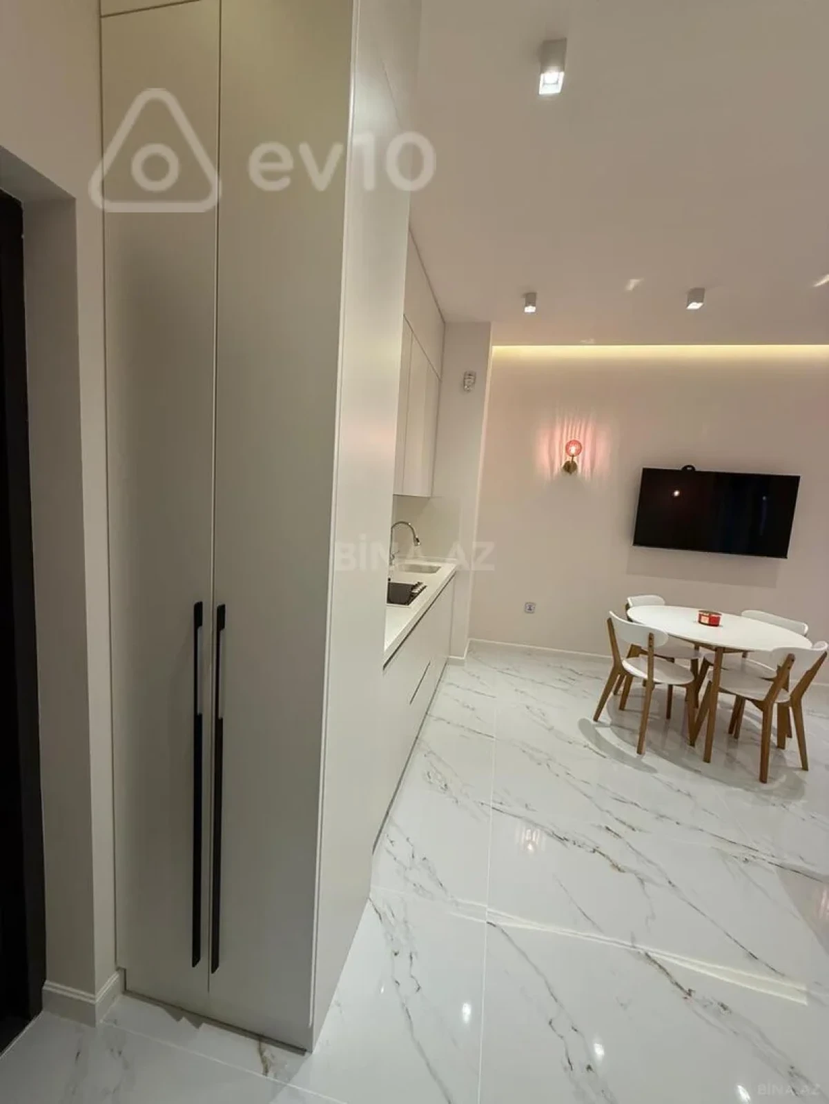 Kirayə verilir 1 otaqlı yeni tikili 46 m²