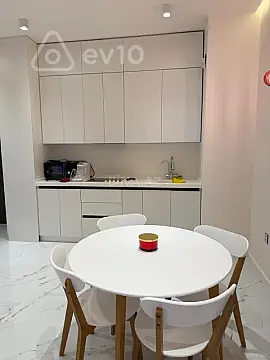 Kirayə verilir 1 otaqlı yeni tikili 46 m²