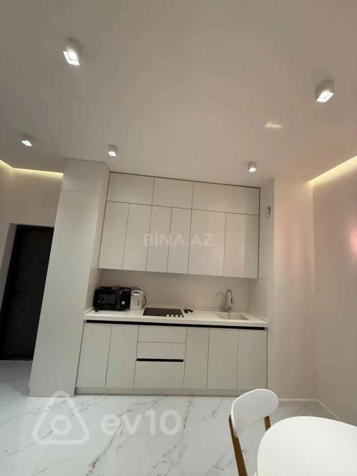 Kirayə verilir 1 otaqlı yeni tikili 46 m²