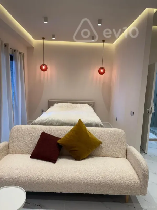 Kirayə verilir 1 otaqlı yeni tikili 46 m²