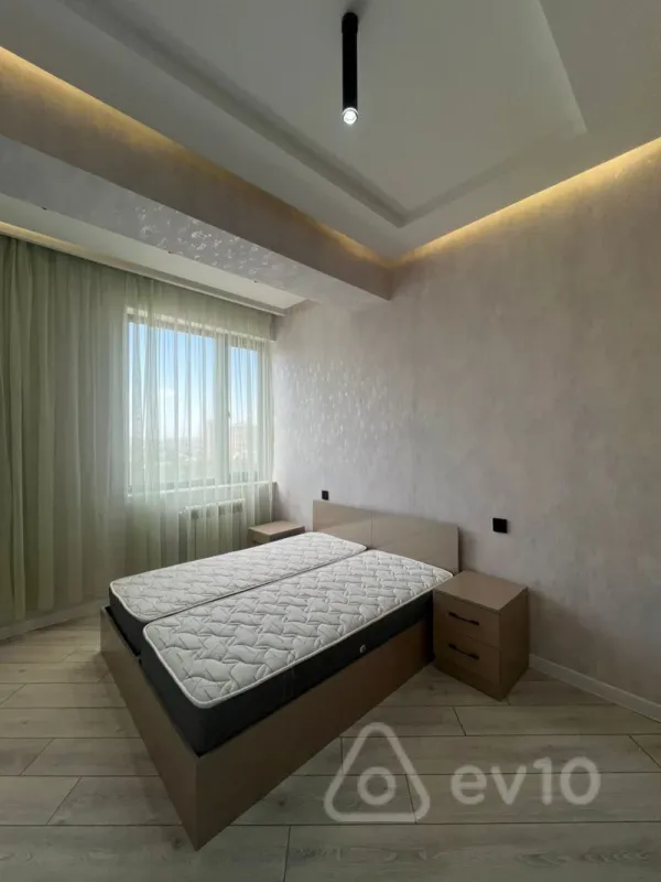 Kirayə verilir 3 otaqlı yeni tikili 95 m²