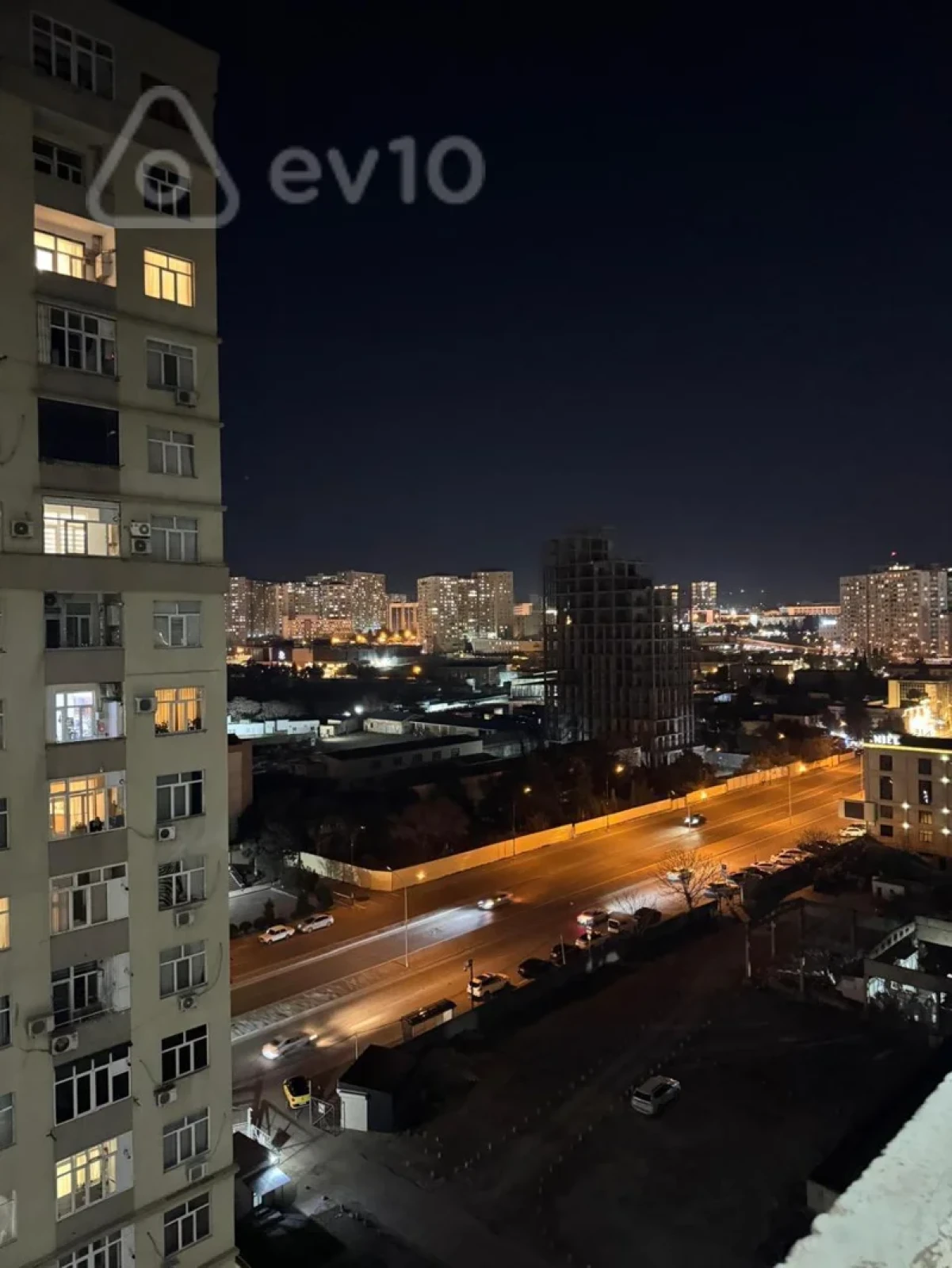 Satılır 3 otaqlı yeni tikili 125 m²