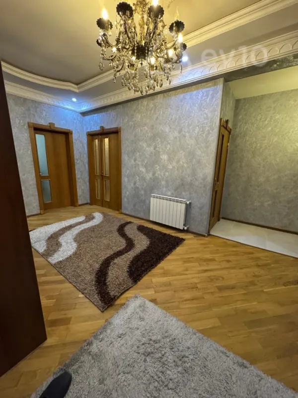 Satılır 3 otaqlı yeni tikili 125 m²