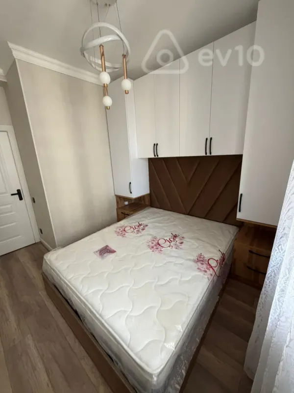 Kirayə verilir 2 otaqlı yeni tikili 52 m²