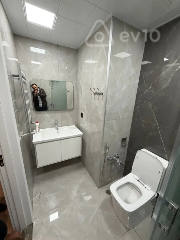 Kirayə verilir 2 otaqlı yeni tikili 52 m²