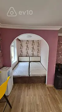 Kirayə verilir 2 otaqlı köhnə tikili 37 m²