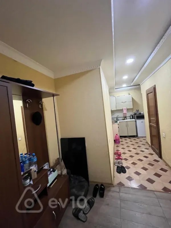 Kirayə verilir 2 otaqlı yeni tikili 70 m²