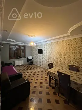 Kirayə verilir 2 otaqlı yeni tikili 70 m²