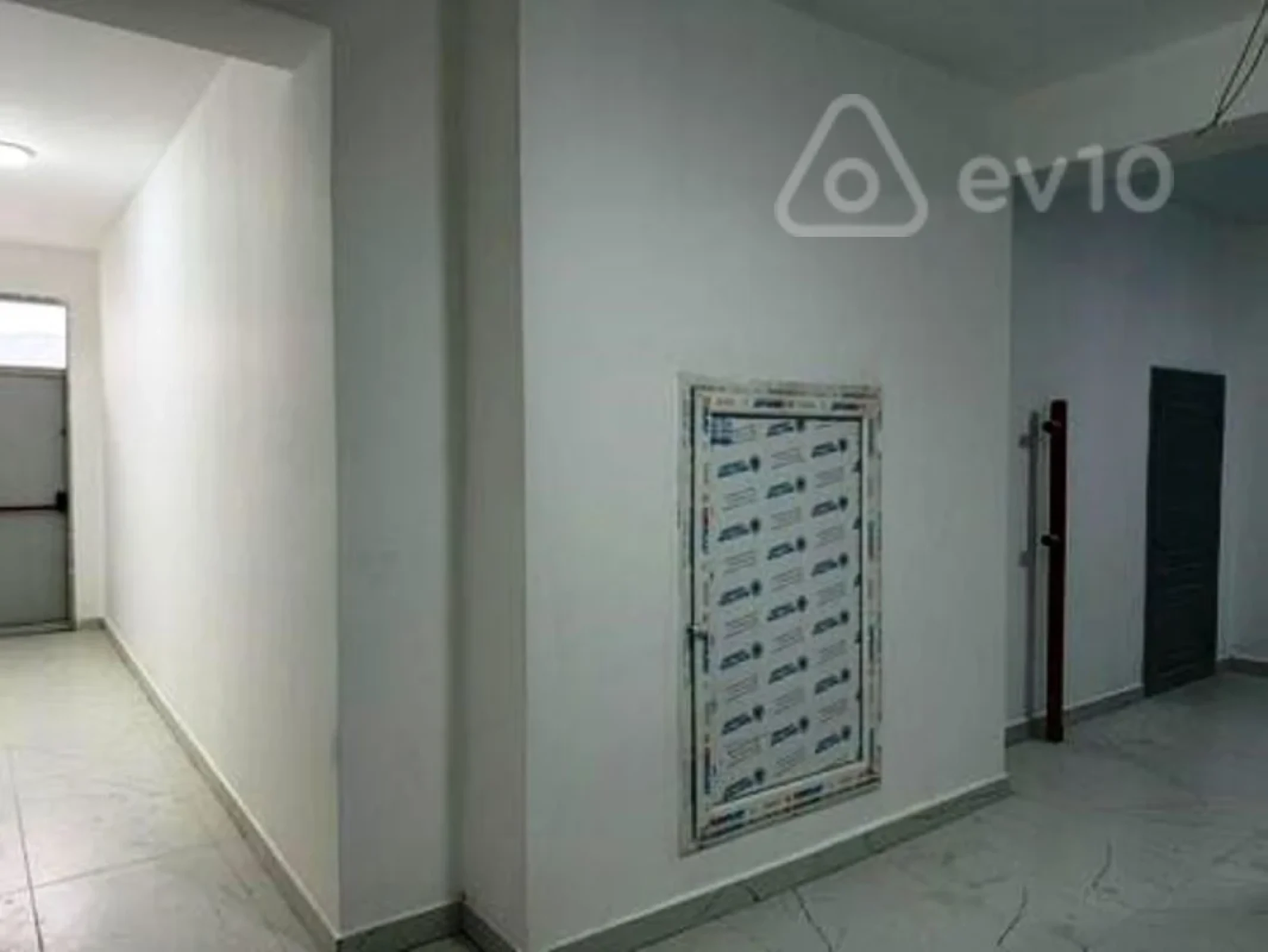 Satılır 3 otaqlı yeni tikili 97 m²