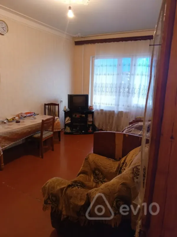 Satılır 3 otaqlı köhnə tikili 75 m²