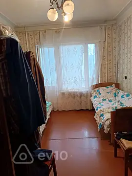 Satılır 3 otaqlı köhnə tikili 75 m²