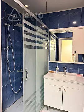 Kirayə verilir 3 otaqlı köhnə tikili 90 m²