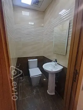 Kirayə verilir 3 otaqlı köhnə tikili 150 m²