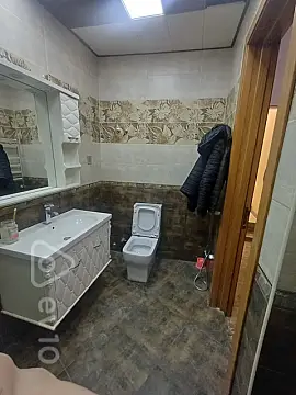 Kirayə verilir 3 otaqlı köhnə tikili 150 m²