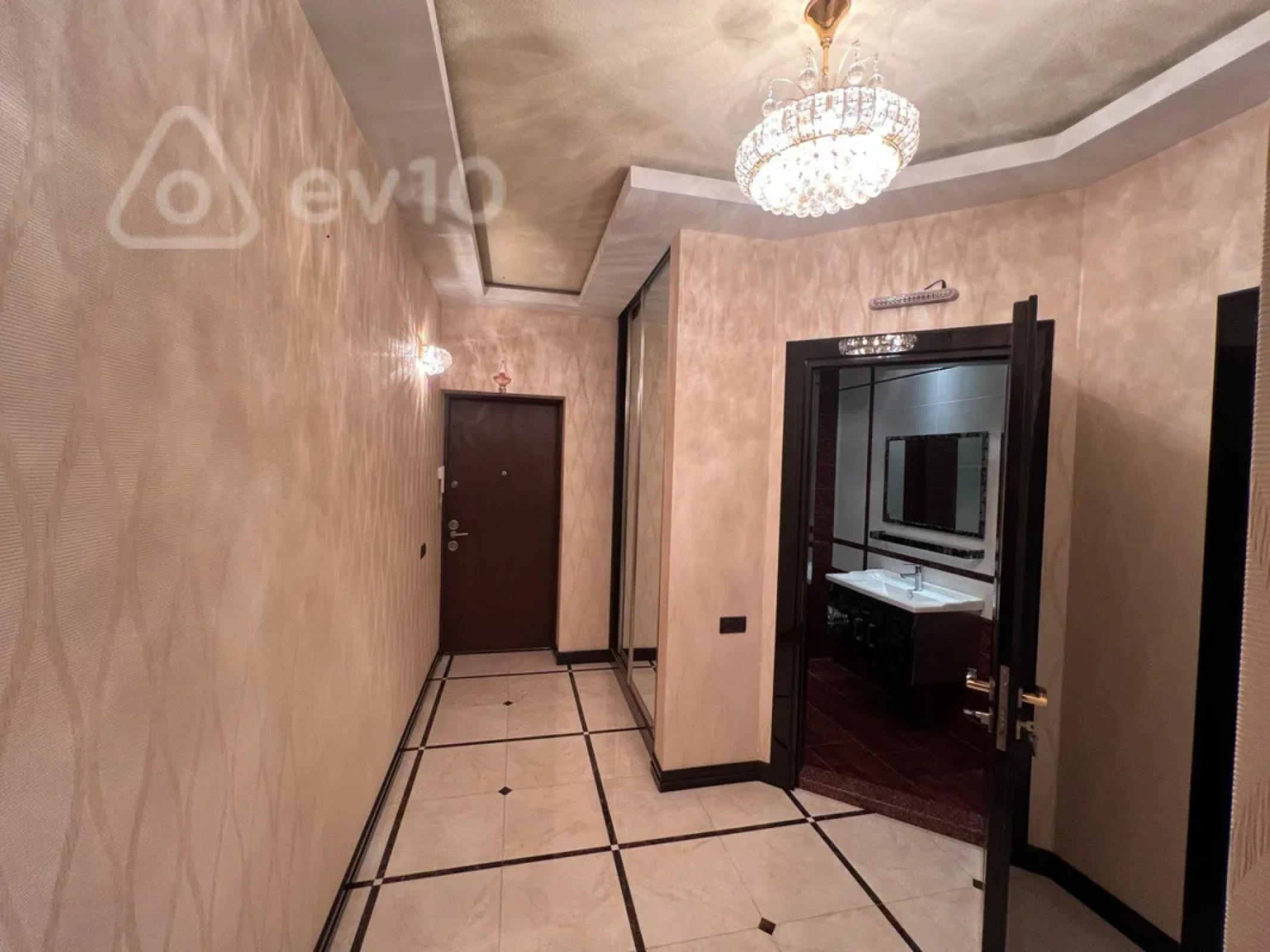 Kirayə verilir 2 otaqlı yeni tikili 90 m²