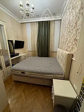 Kirayə verilir 3 otaqlı köhnə tikili 50 m²