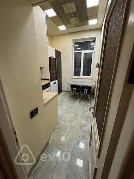 Kirayə verilir 3 otaqlı köhnə tikili 50 m²