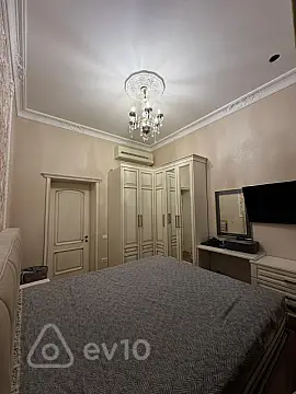 Kirayə verilir 3 otaqlı köhnə tikili 50 m²