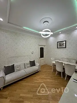 Kirayə verilir 3 otaqlı köhnə tikili 50 m²