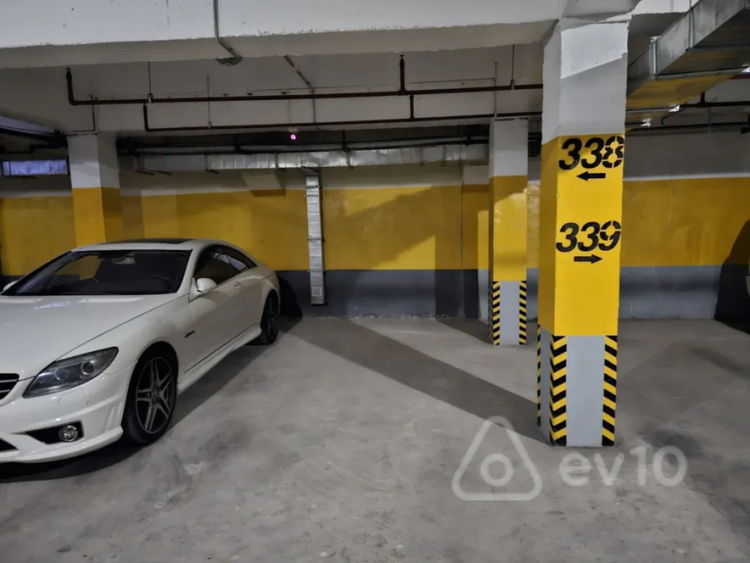 Satılır 3 otaqlı yeni tikili 60 m²