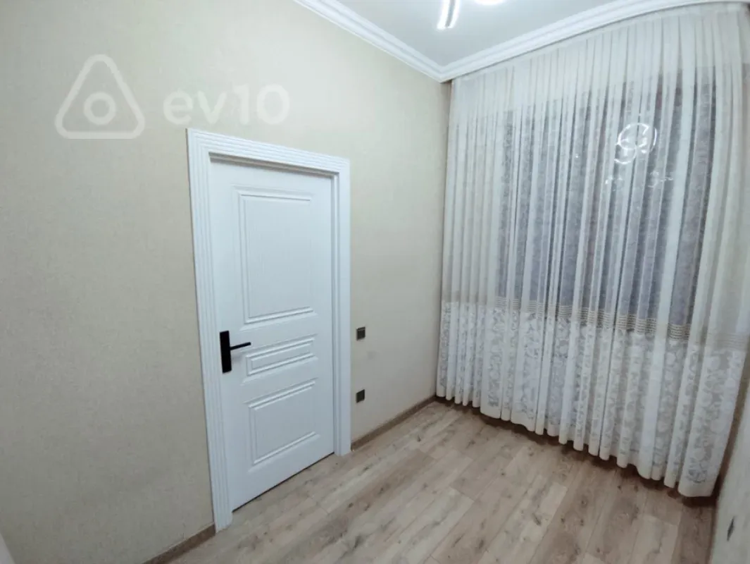 Satılır 3 otaqlı yeni tikili 60 m²