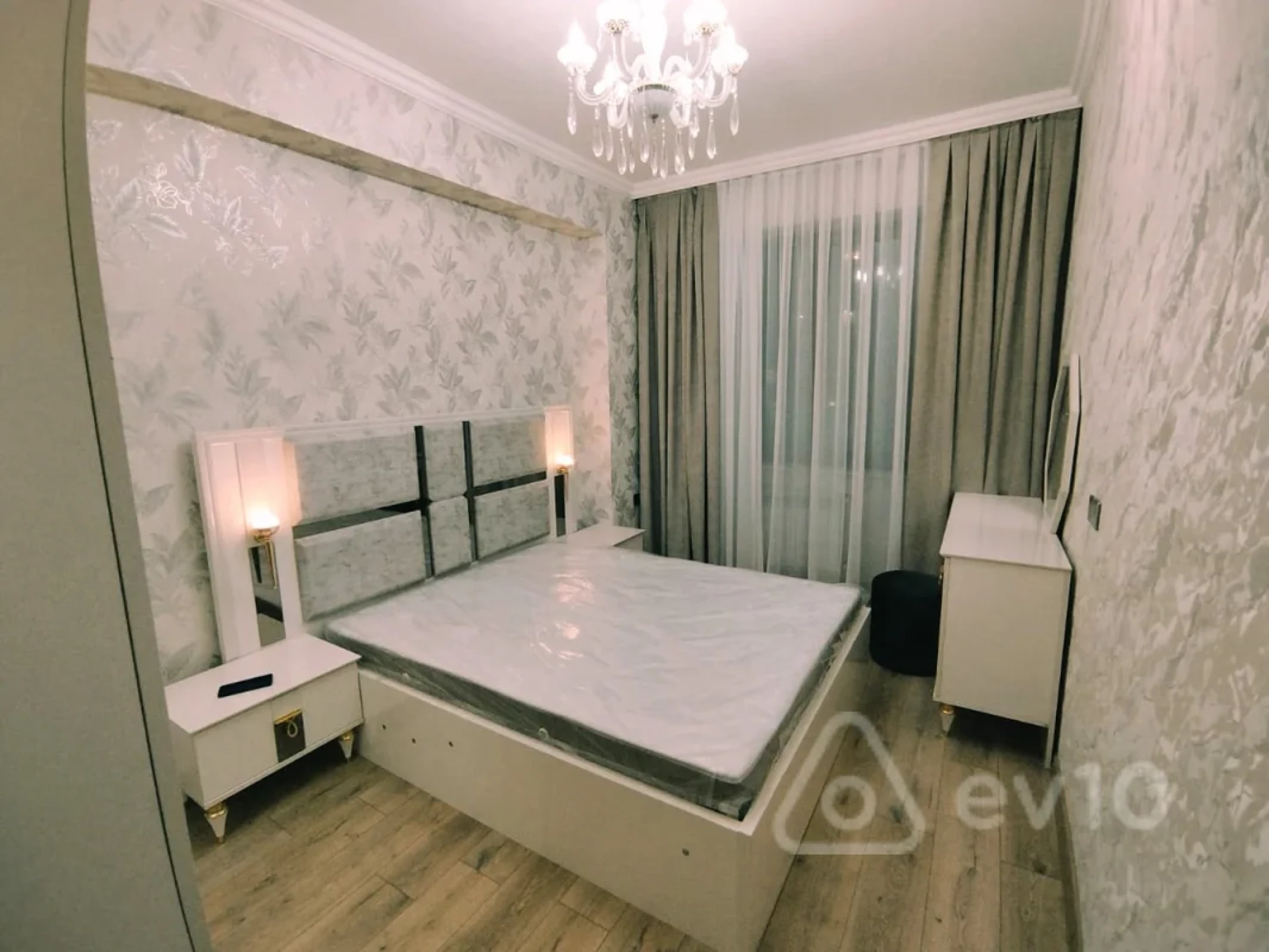 Satılır 3 otaqlı yeni tikili 60 m²