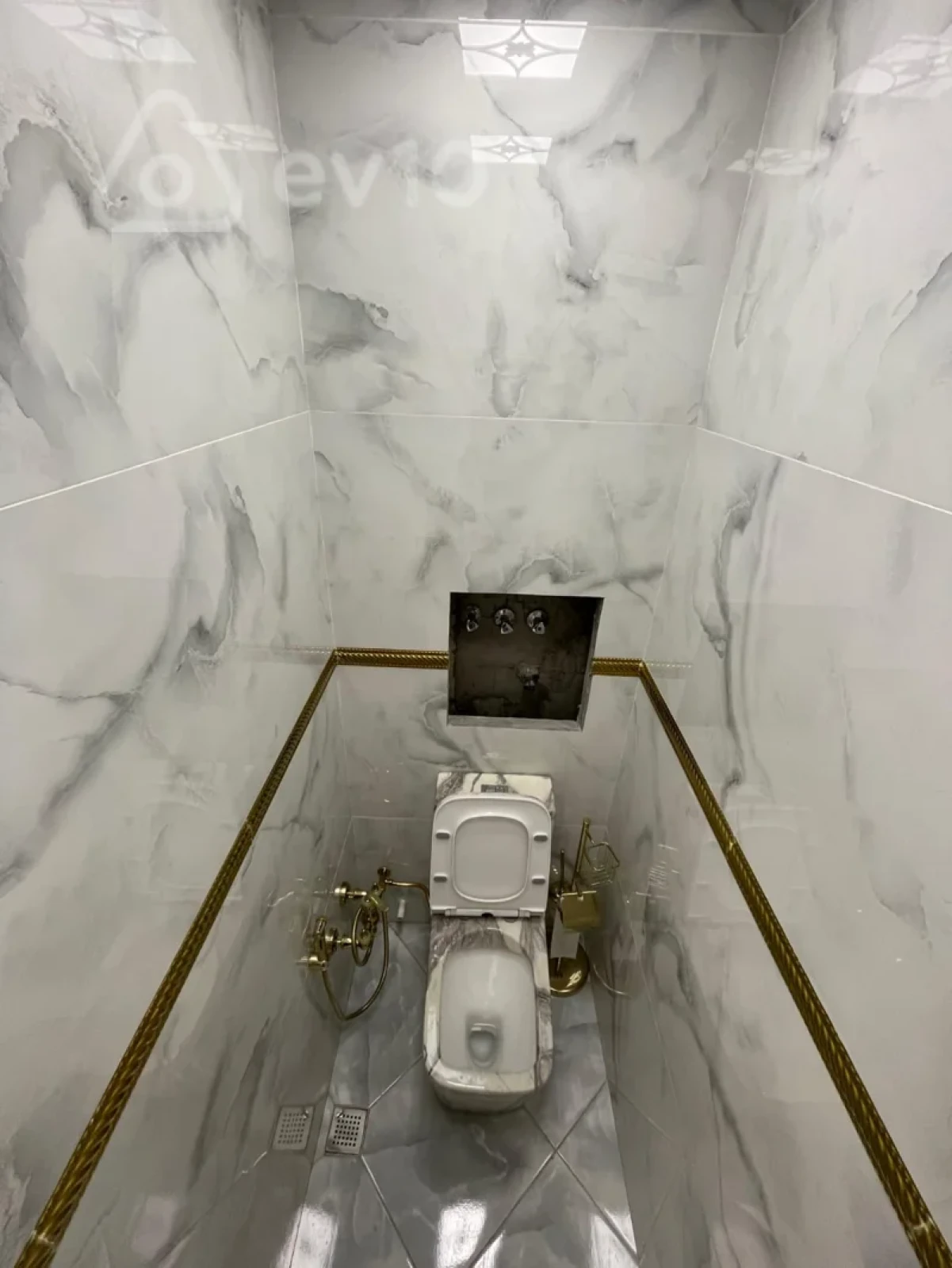 Kirayə verilir 3 otaqlı köhnə tikili 85 m²