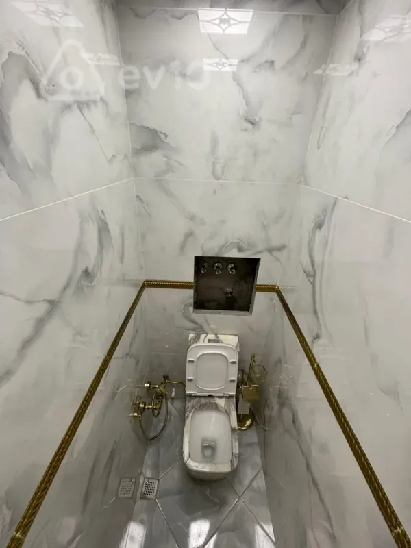 Kirayə verilir 3 otaqlı köhnə tikili 85 m²