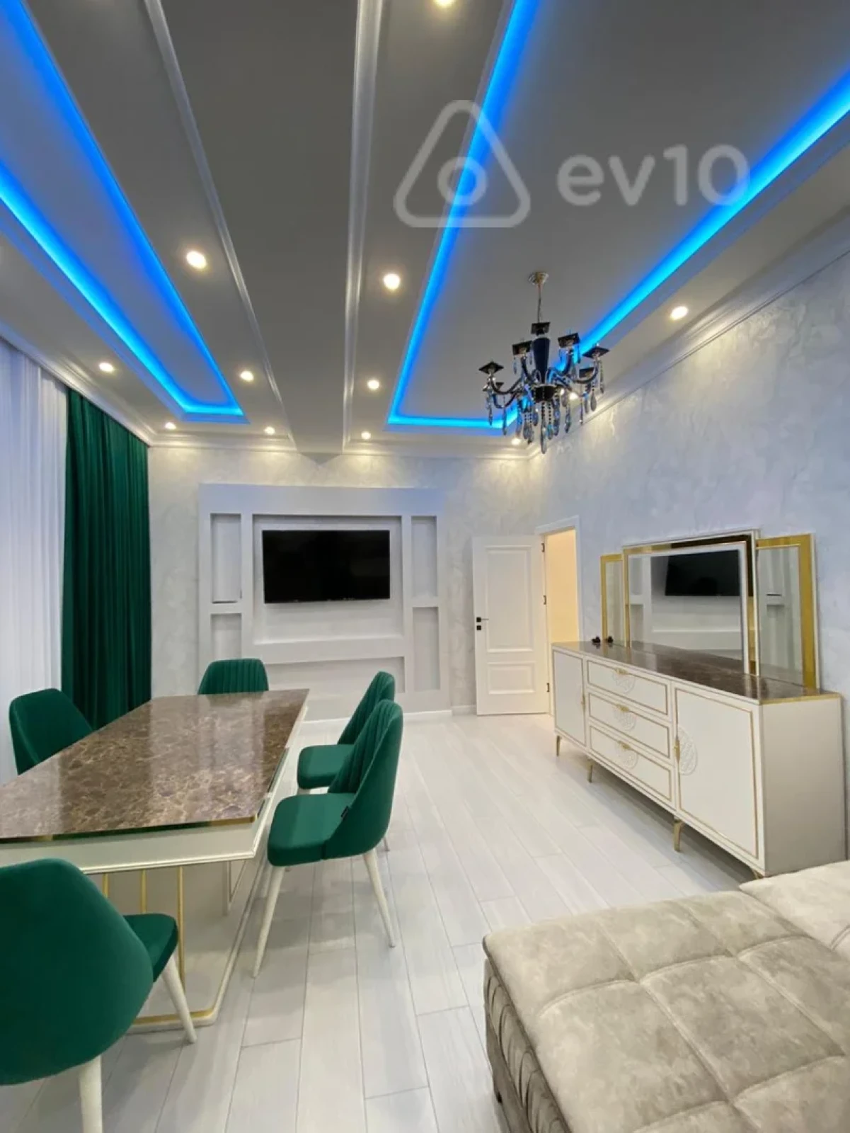 Kirayə verilir 3 otaqlı yeni tikili 120 m²