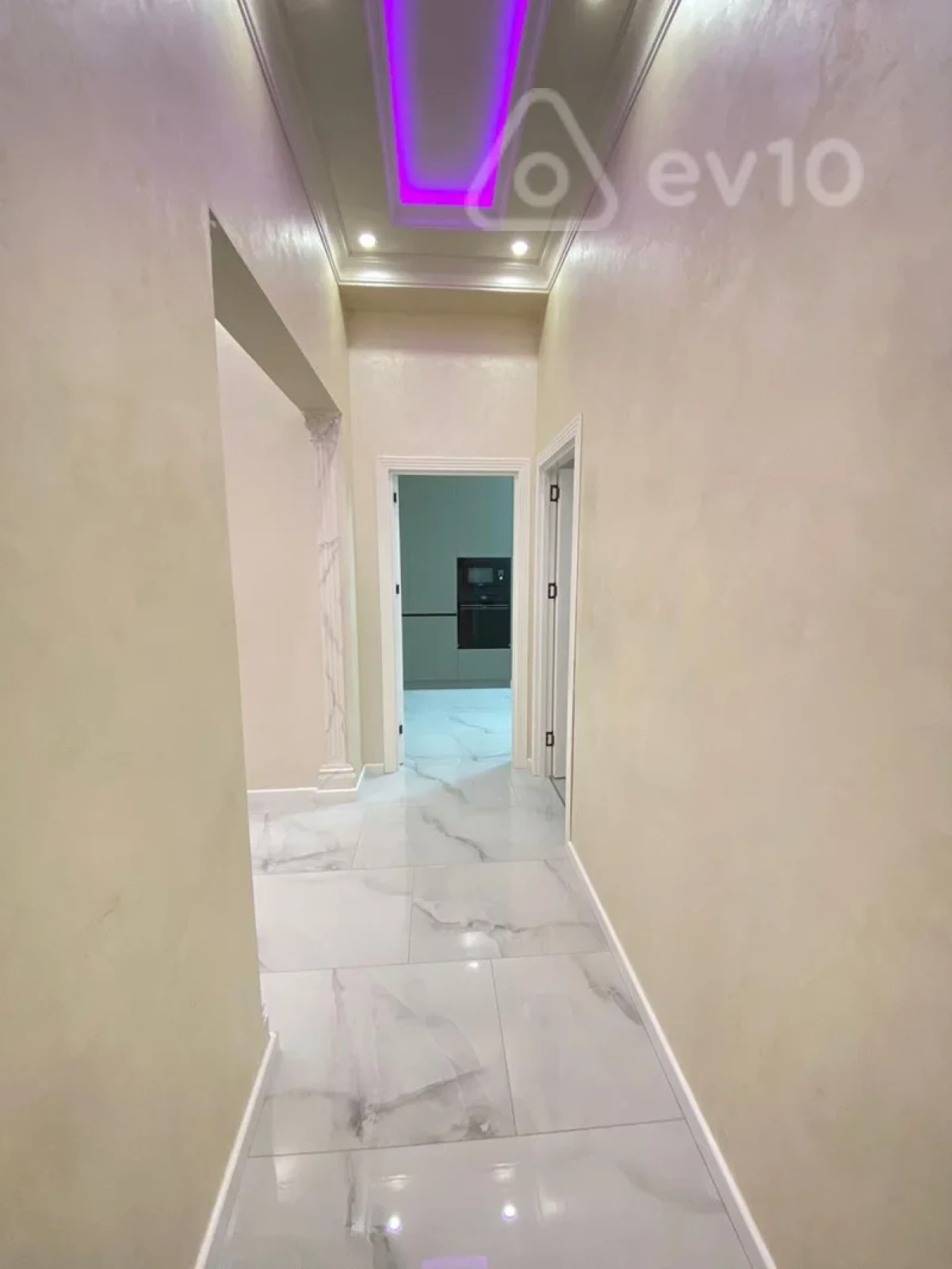 Kirayə verilir 3 otaqlı yeni tikili 120 m²