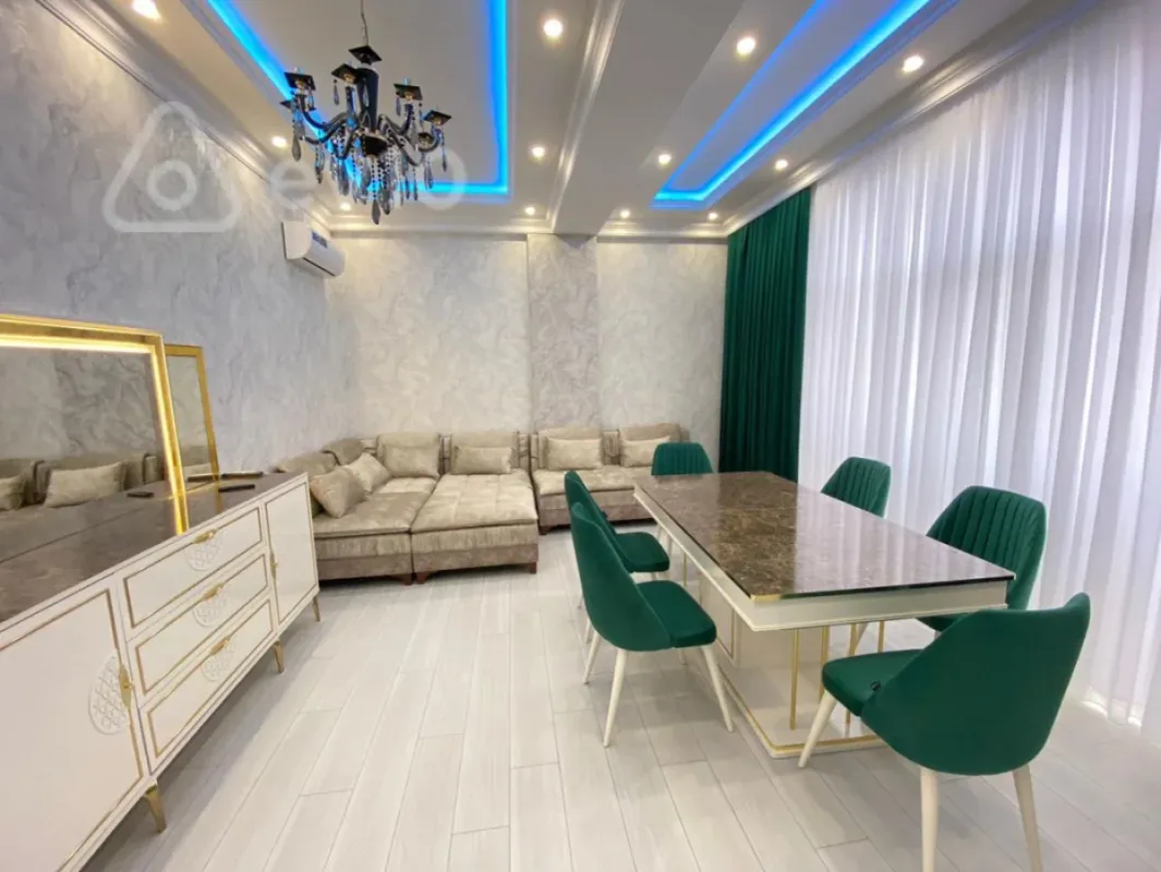 Kirayə verilir 3 otaqlı yeni tikili 120 m²