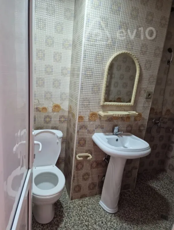 Kirayə verilir 2 otaqlı yeni tikili 50 m²