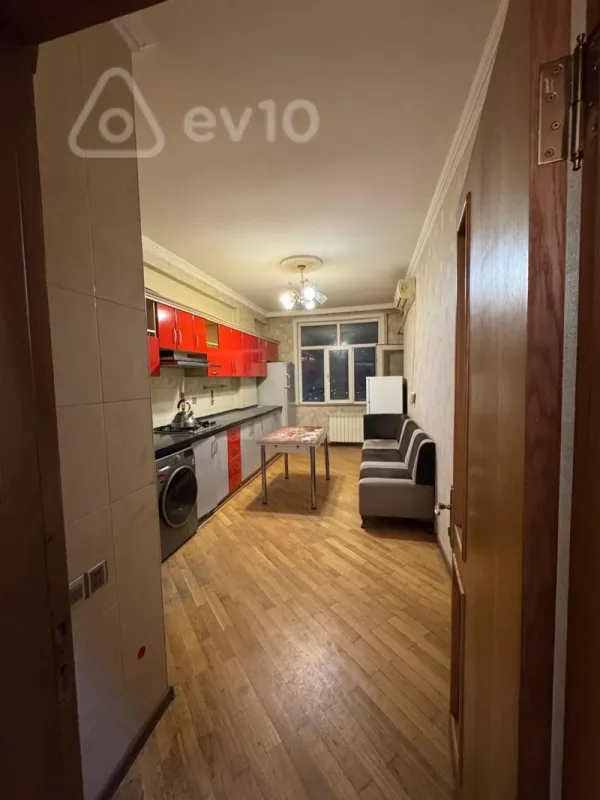 Satılır 3 otaqlı yeni tikili 125 m²