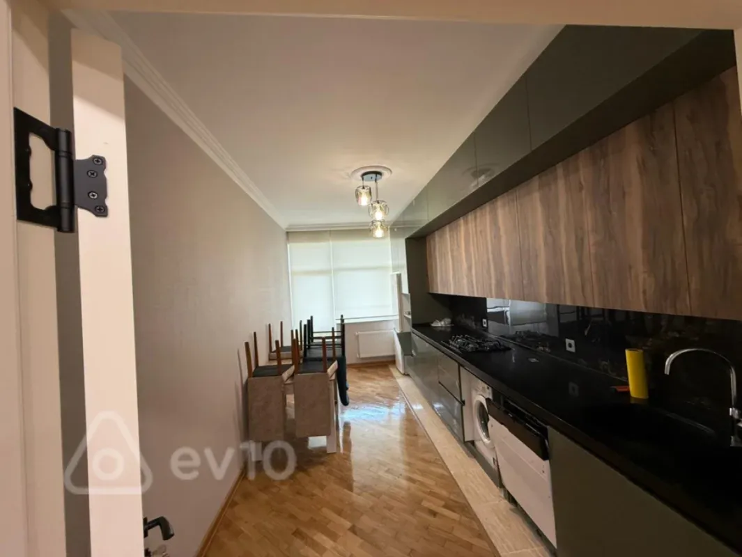 Kirayə verilir 2 otaqlı yeni tikili 100 m²