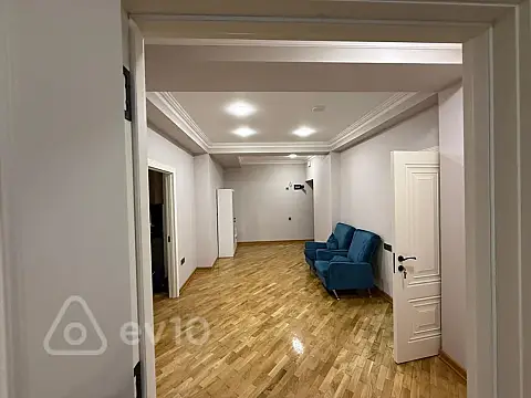 Kirayə verilir 2 otaqlı yeni tikili 100 m²