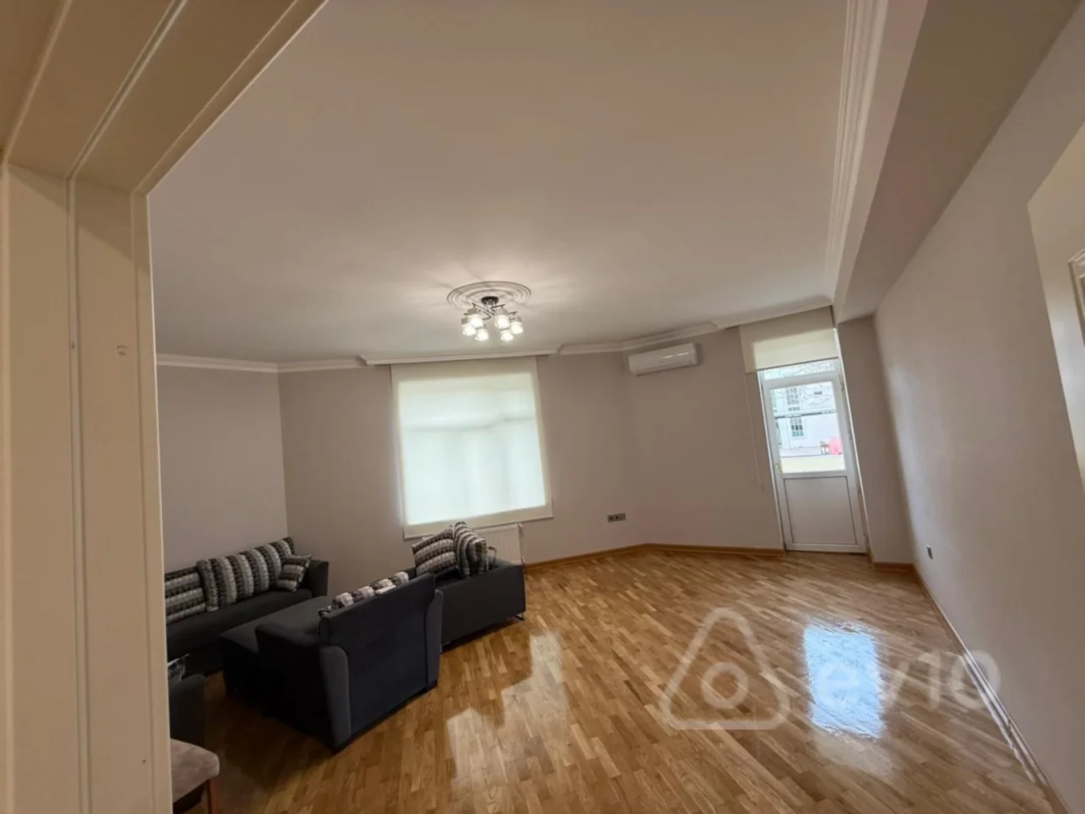 Kirayə verilir 2 otaqlı yeni tikili 100 m²