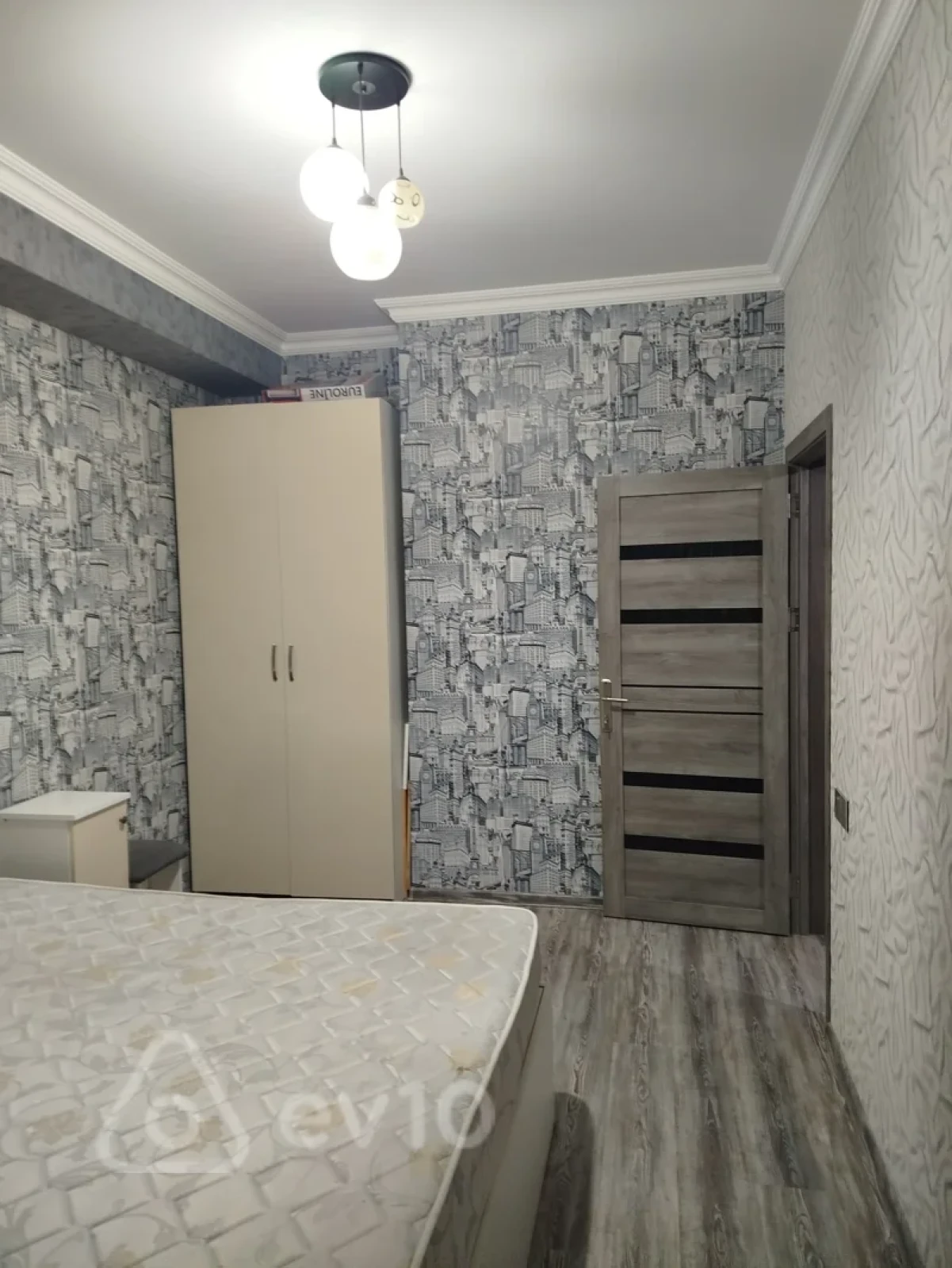 Kirayə verilir 3 otaqlı yeni tikili 61 m²